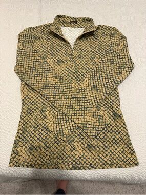 J. McLaughlin Quarter-Zip Patterned Pullover in Mustard and Navy